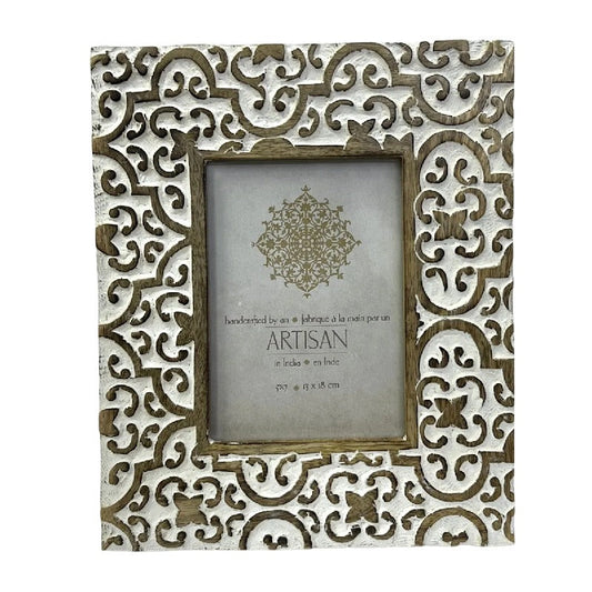 Handcrafted 5x7" Mango Wood 'Quatrefoil' Photoframe 24x1.5x29cm